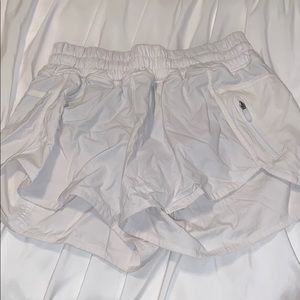 White lululemon shorts